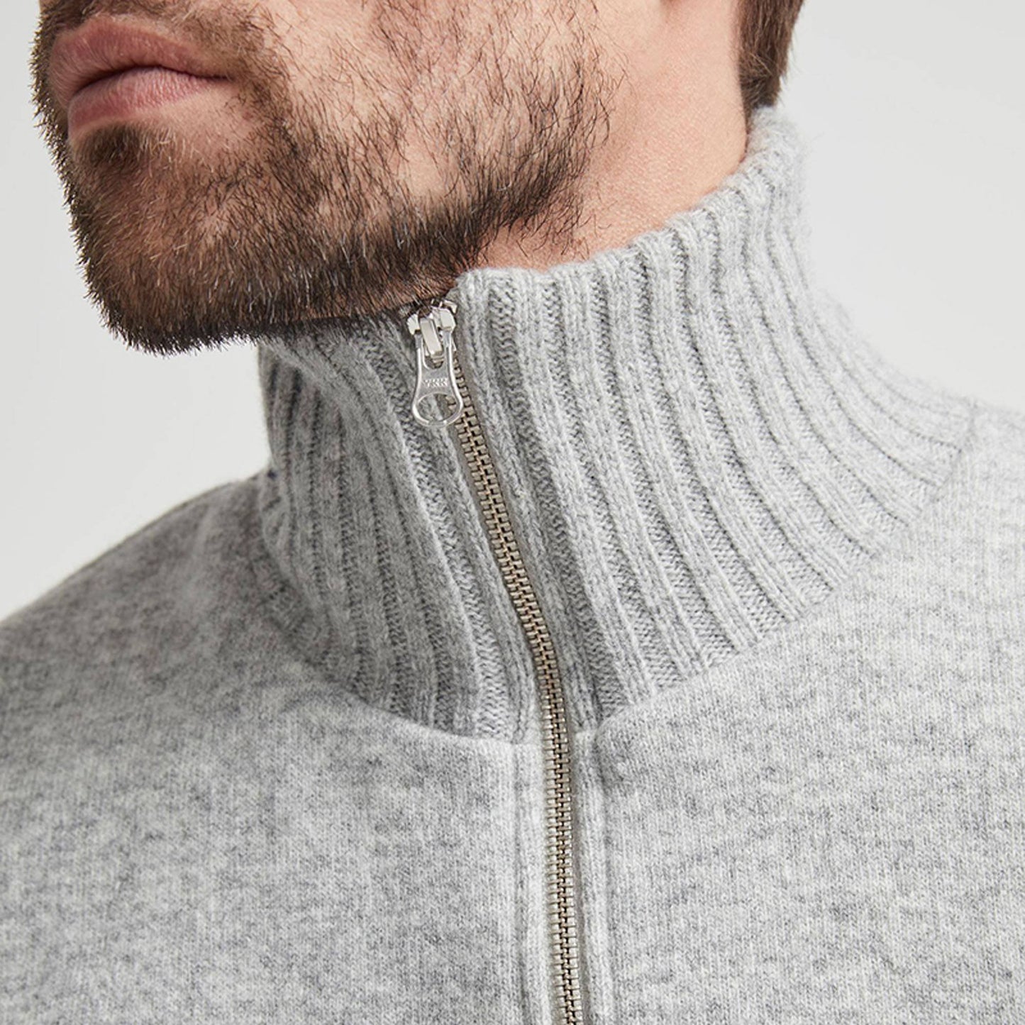 Mans Windproof Full Zip Knit