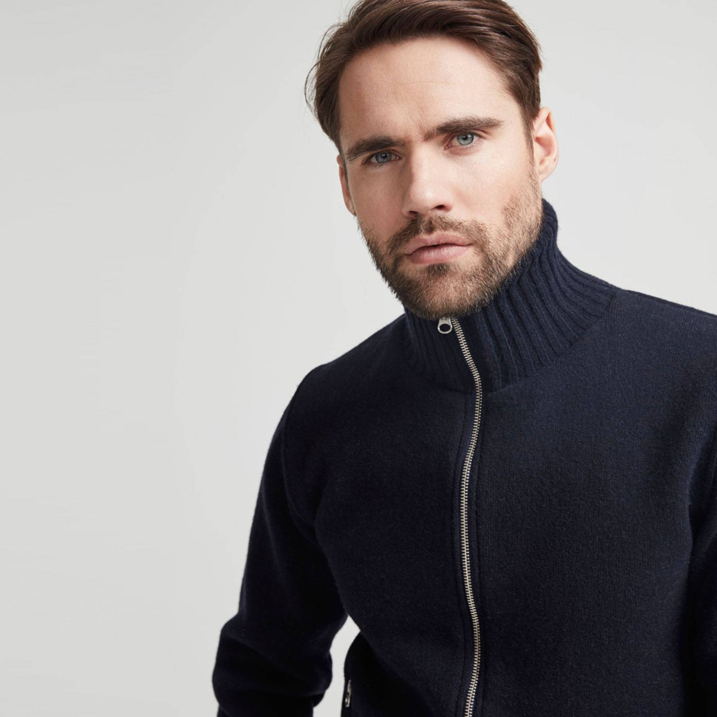 Mans Windproof Full Zip Knit