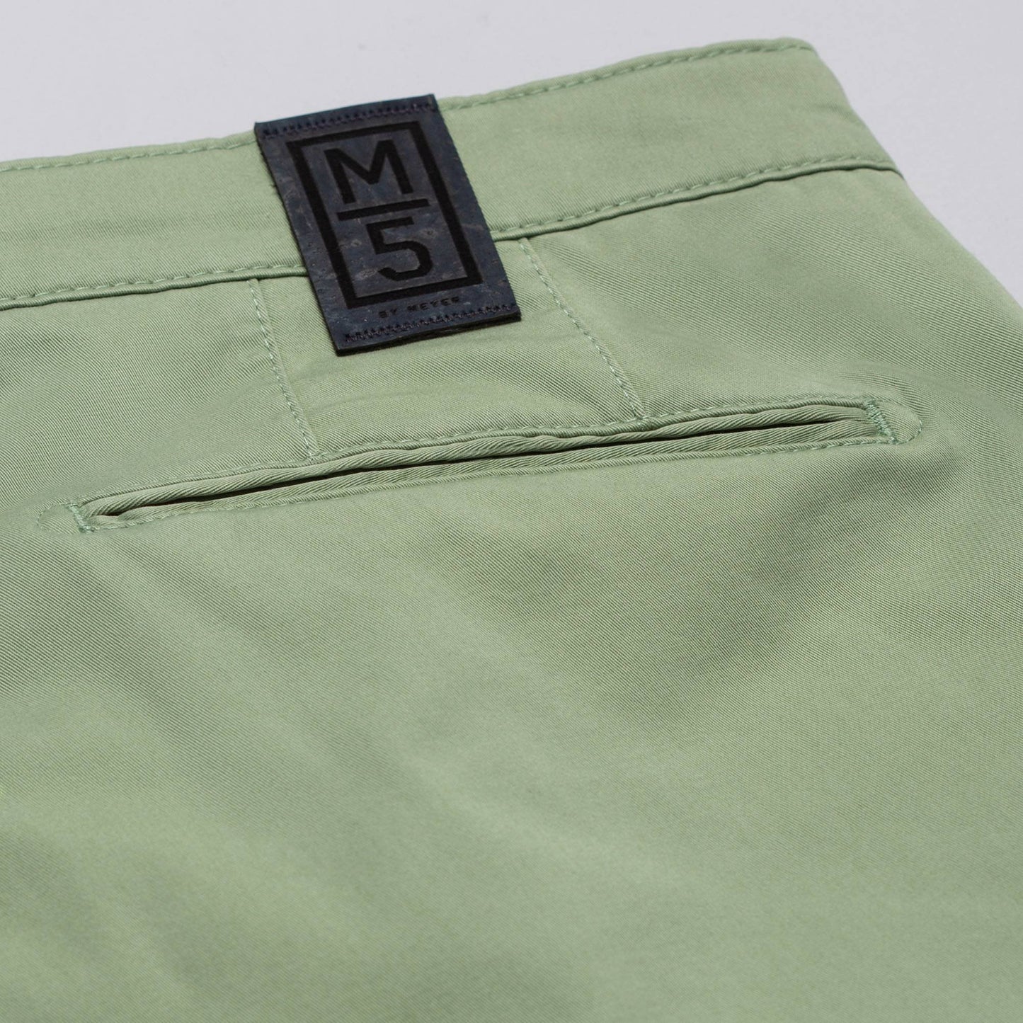 M5 Ultra Light Stretch Twill Chino