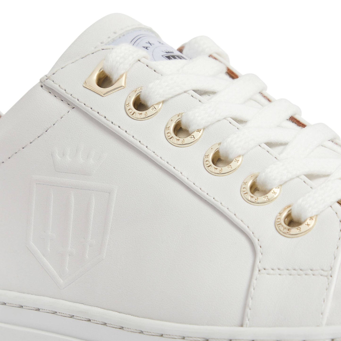 Finchley Trainer