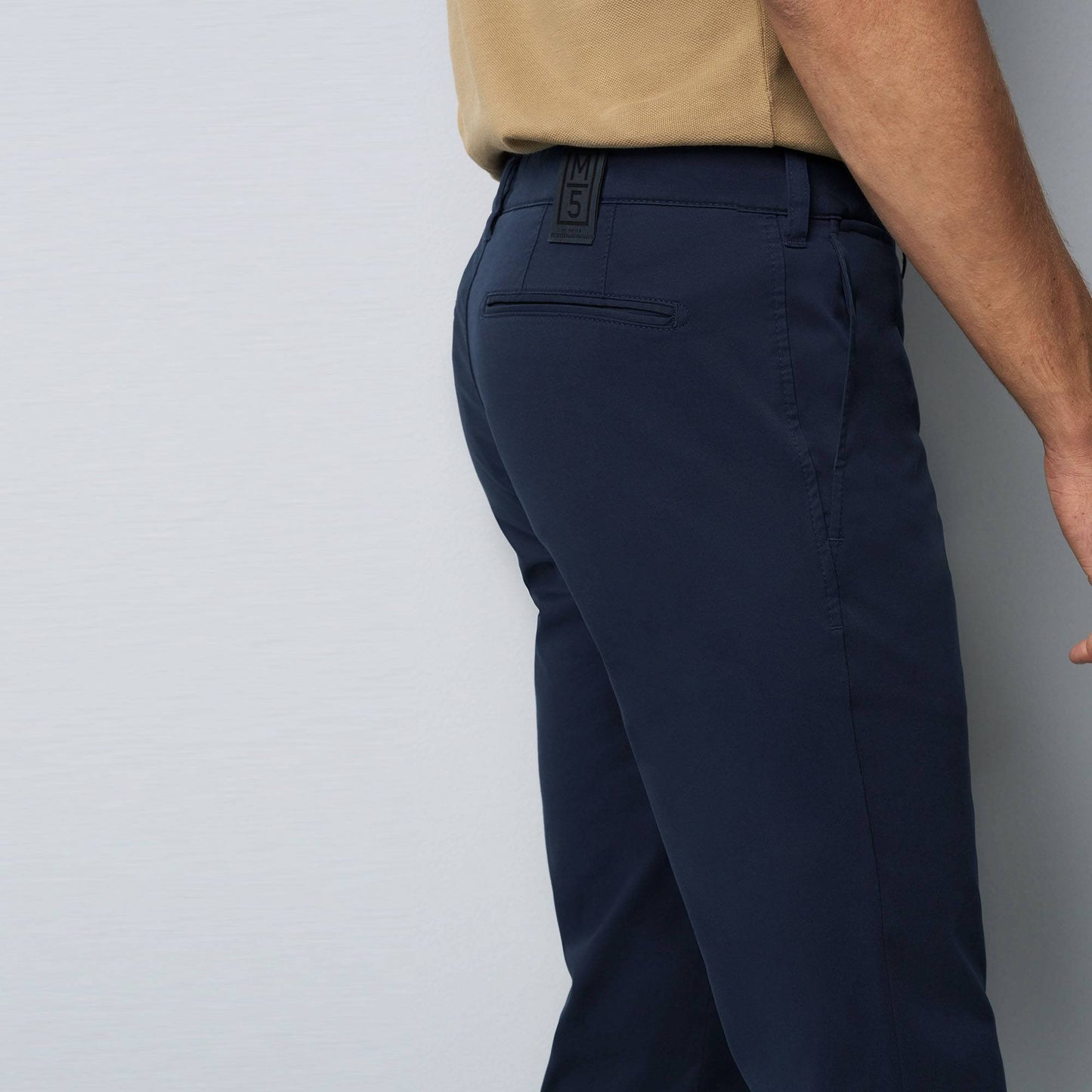 M5 Ultra Light Stretch Twill Chino
