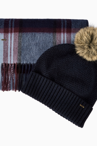 Newbawn Hat And Scarf Gift Set