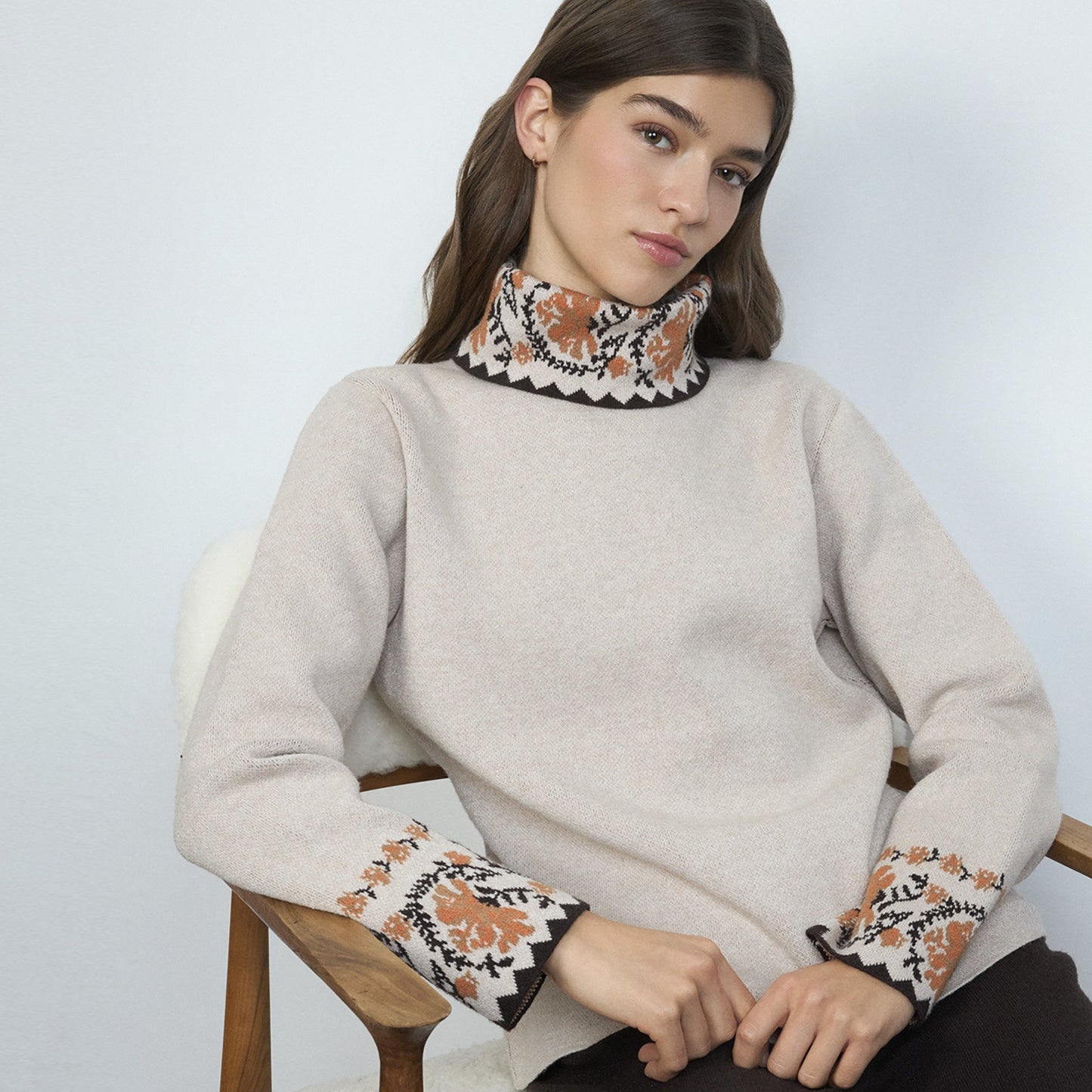 Arco Knitted Roll Neck