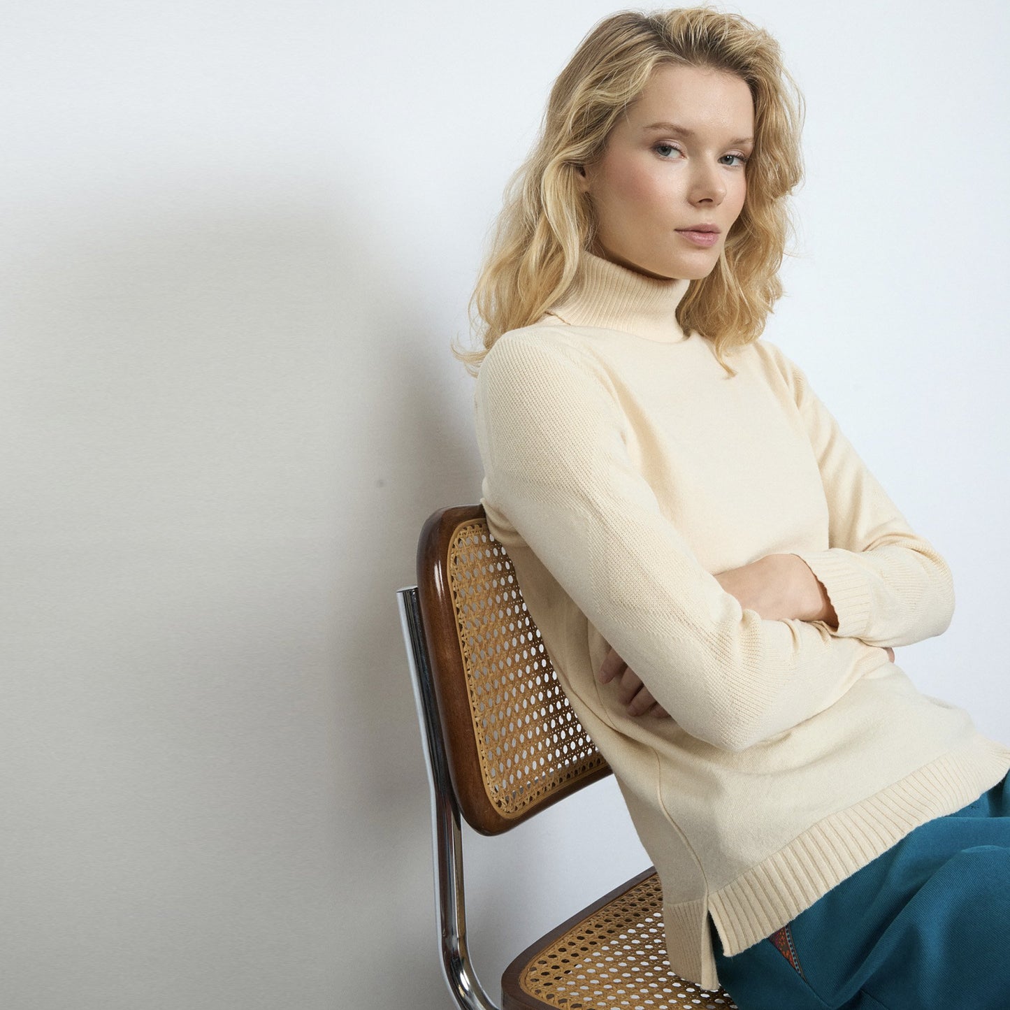 Albor Roll Neck Knit