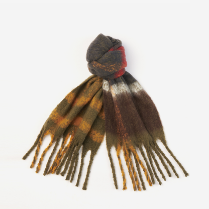 Isla Tartan Boucle Scarf