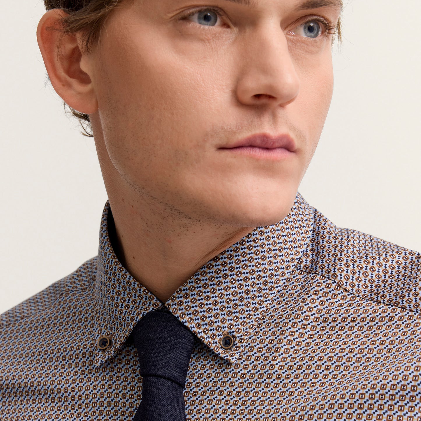 Modern Fit Pattern Shirt